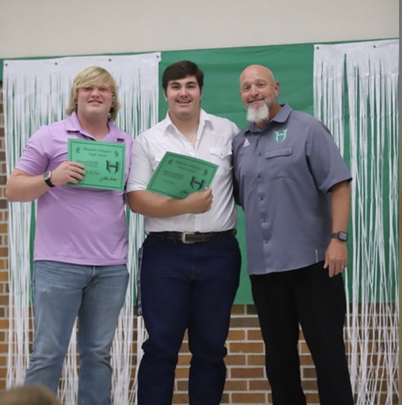 JasonBotos's tweet photo. What a great night recognizing so many young men and women, their accomplishments and commitment to the @IsdHamlin Athletic Programs. @skylechugaa @NickWalker74 @samuel06990799 @coachfly42 https://t.co/tv7esE5PPK
