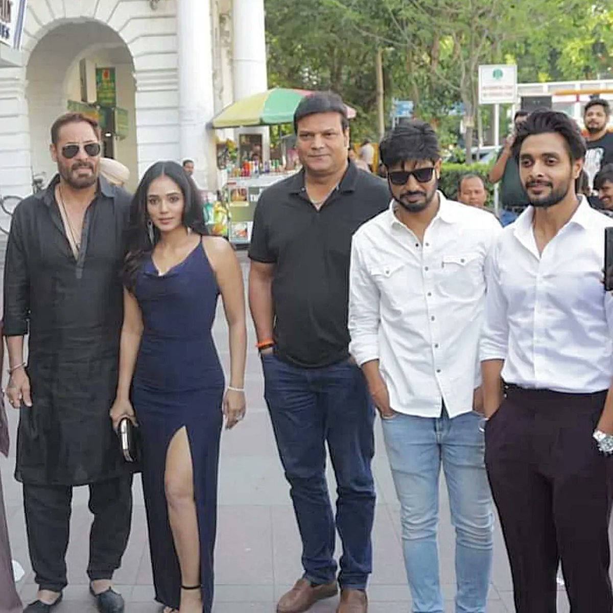 Realesing #26may2023  #thecreatorsarjanhar #dayanandshetty #aaryababbar #shajichaudhary #razamurad #pramodmoutho #jashankohli #himanisahni #elizasehgal #neelukohli #bhuvneshmam #anantmahadevanWrittenDirectedBy #pravinhingonia
producer #rajeshkarateguruji #totaleventcorporation