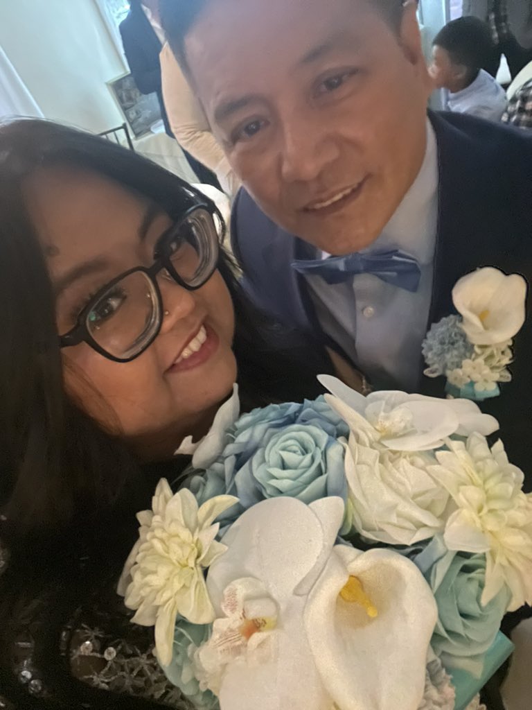 ɪαмαяα on Twitter "Guess who was given the bouquet by the bride? 🥰 She