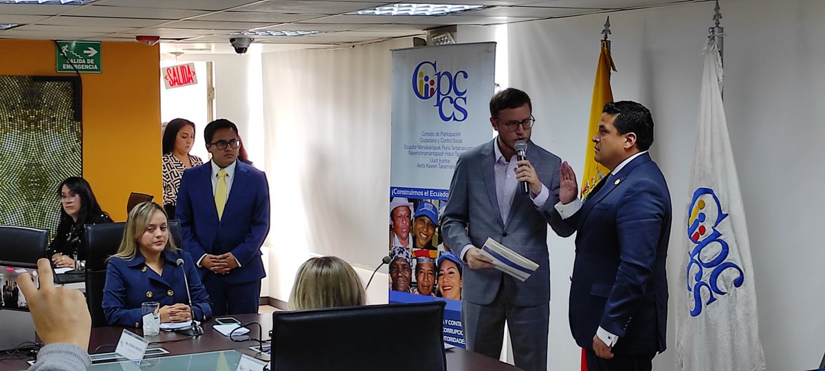 PuebloMontubioE's tweet image. Por delegación del Presidente #LuisLayedra la #ComisionEjecutiva acompañó y respaldó a nuestra representante @VerdezotoJoha en la 1ra. Asamblea del @CpccsEc dónde se eligió como sus principales a @alembertveraec cómo presidente y @nicolebonifaz como Vicepresidenta.