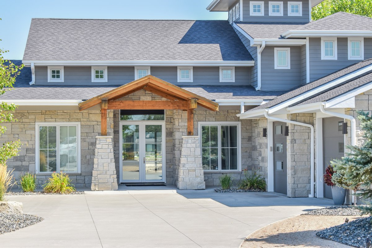 EdwardsStone_'s tweet photo. #HomeGoals tag someone who would love this house.β
Stone Featured: Flint Hills | Dimensional
β
#EdwardsStone #Dimensional #Masonry https://t.co/PmHsO45NaB