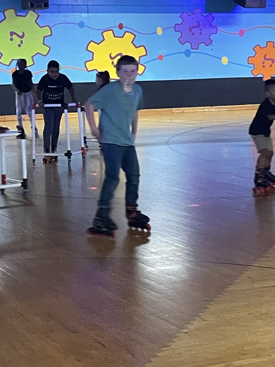 DariaP1980's tweet photo. We’re having a great time at the PM114/FD19 Skating Party! #myips #RebuildingStronger #merger @JessicaHeckard @brynn_kardash @AleesiaLJohnson https://t.co/5Tnu6AvW3c
