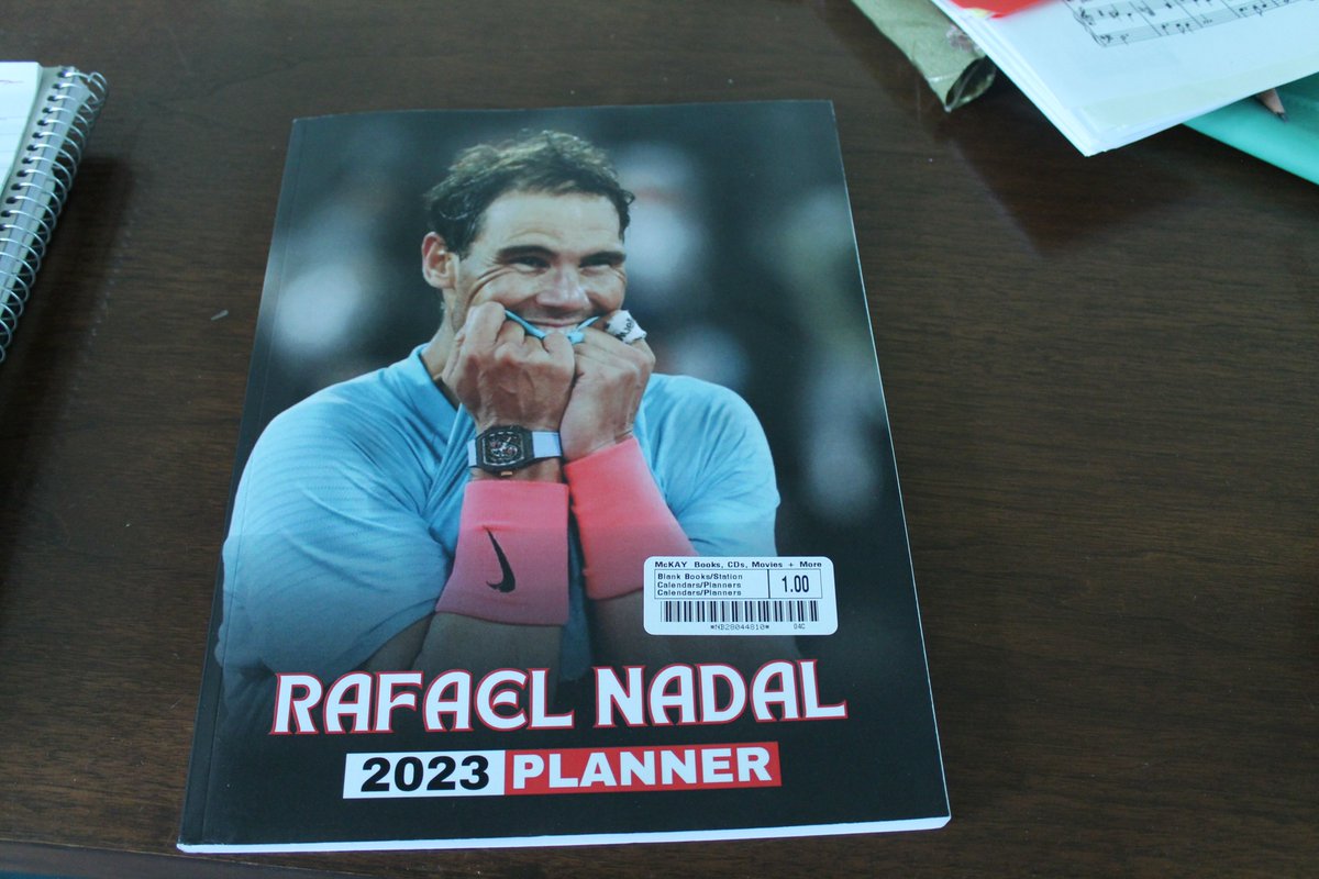 b_ribbons's tweet photo. Went hunting for planners @MckayBooksNash Friday night. Scored this for $1. https://t.co/glM3ULINzF
