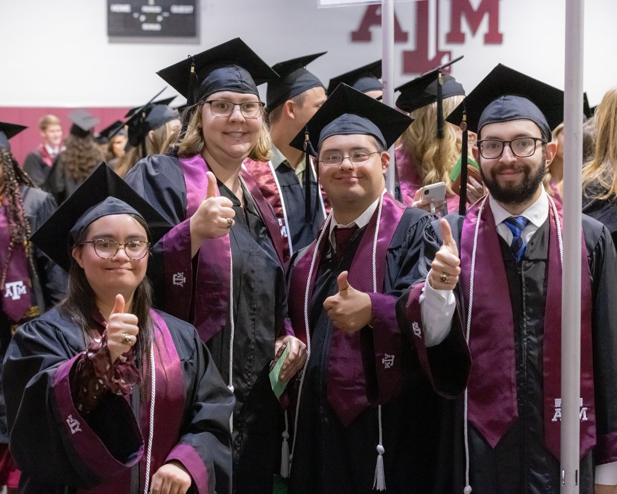 TAMU's tweet photo. @aggieachieve The Aggie Achieve program began in 2019 and is a 4-year program that provides an inclusive and scholarly environment for young adults with developmental and intellectual disabilities. 

➡️ https://t.co/D9UvM4furI https://t.co/JM8XhqYoog