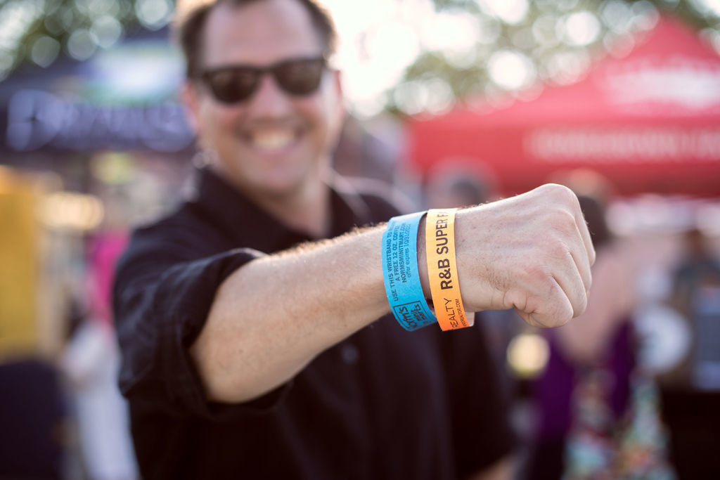 bryanb2byrd's tweet photo. Rhythm &amp; Brews Downtown Hendersonville, NC

Each 3rd Thursday of the Month
May through September

South Main Street
Historic Downtown Hendersonville

5:30
PM
Eastern

Event is free to attend.

Stop by the SuperFan Experience to say... https://t.co/Df3uXx8de3
