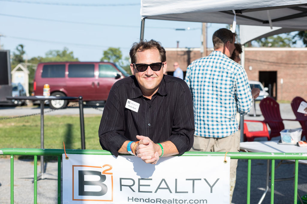 bryanb2byrd's tweet photo. Rhythm &amp; Brews Downtown Hendersonville, NC

Each 3rd Thursday of the Month
May through September

South Main Street
Historic Downtown Hendersonville

5:30
PM
Eastern

Event is free to attend.

Stop by the SuperFan Experience to say... https://t.co/Df3uXx8de3