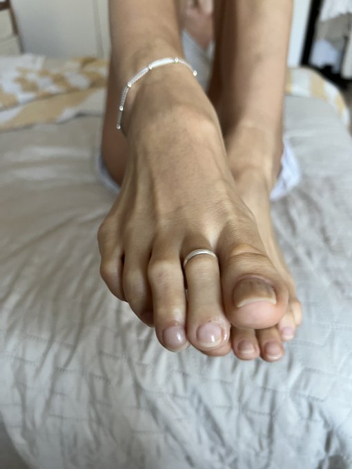 Open your mouth #feet #feetfethish #feetcontent #feetpic #FeetPictures @JFootlover241 @retweetfeet9k<a href="/tag/feet"class="tags">#feet</a><a href="/tag/feetfethish"class="tags">#feetfethish</a><a href="/tag/feetcontent"class="tags">#feetcontent</a><a href="/tag/feetpic"class="tags"><span>#feetpic</span></a><a href="/tag/feetpictures"class="tags"><span>#feetpictures</span></a>