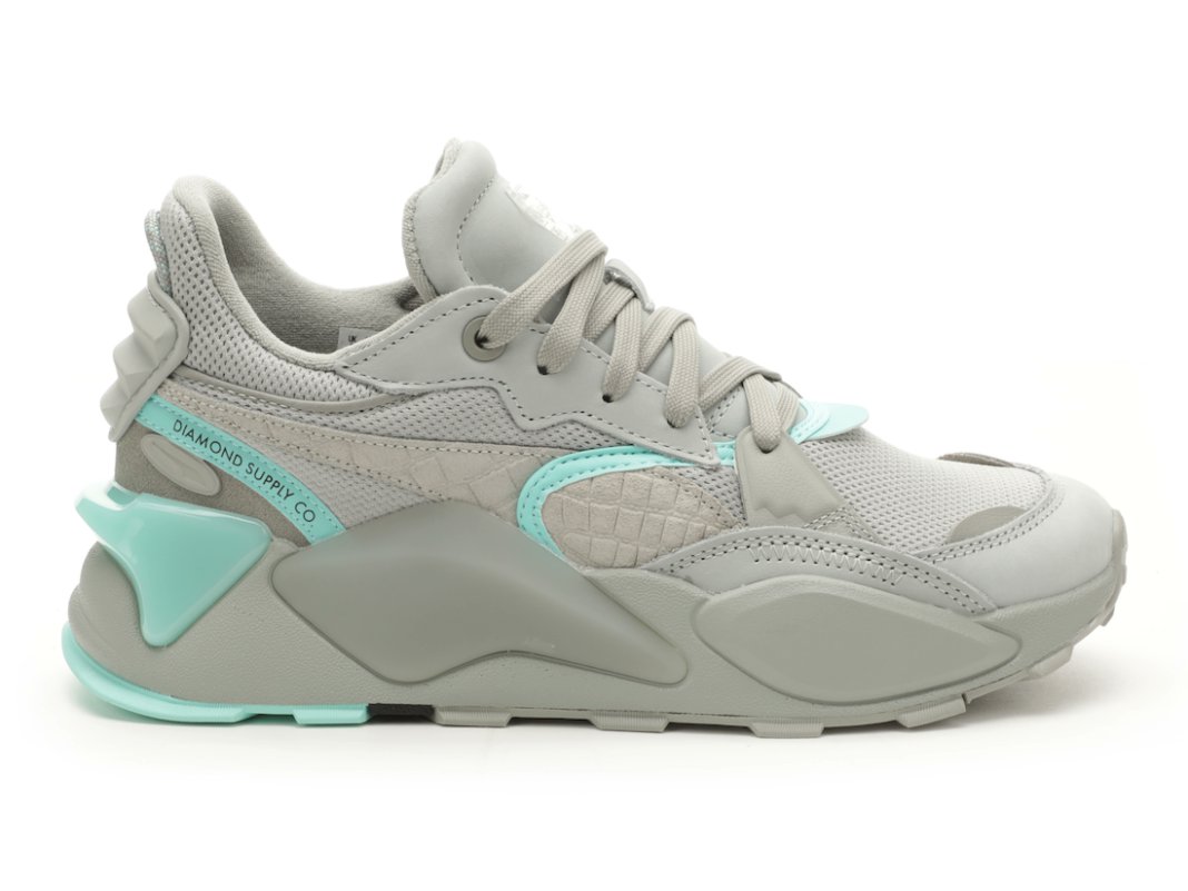 fullress's tweet photo. 海外 5/15 発売予定！
Diamond Supply × PUMA RS-X 75th Anniversary (ダイヤモンドサプライ プーマ 75周年) [393481-01]

プーマの75周年を祝したコラボレーション最新作

https://t.co/3SZSEtfaH1 https://t.co/s7tSDwNRO9