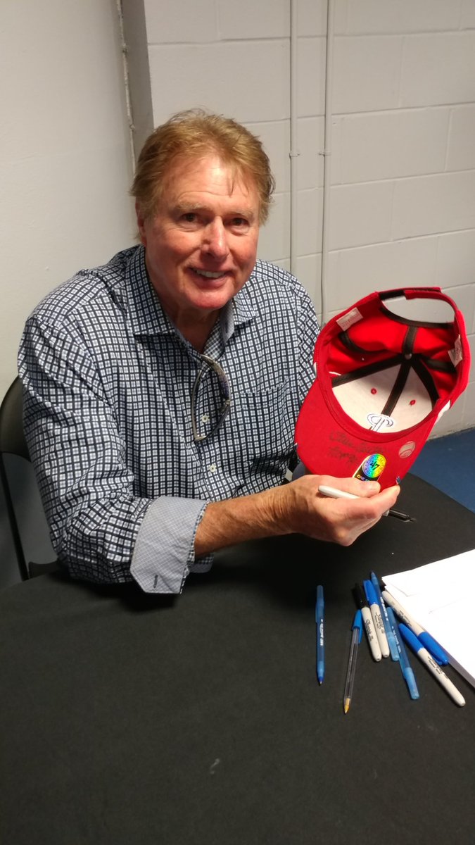 stantherunner's tweet photo. @Jimfrombaseball #SteveCarlton
#Lefty
#PrizedPossession https://t.co/K6pBvI0ykE