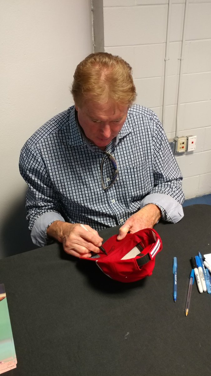 stantherunner's tweet photo. @Jimfrombaseball #SteveCarlton
#Lefty
#PrizedPossession https://t.co/K6pBvI0ykE