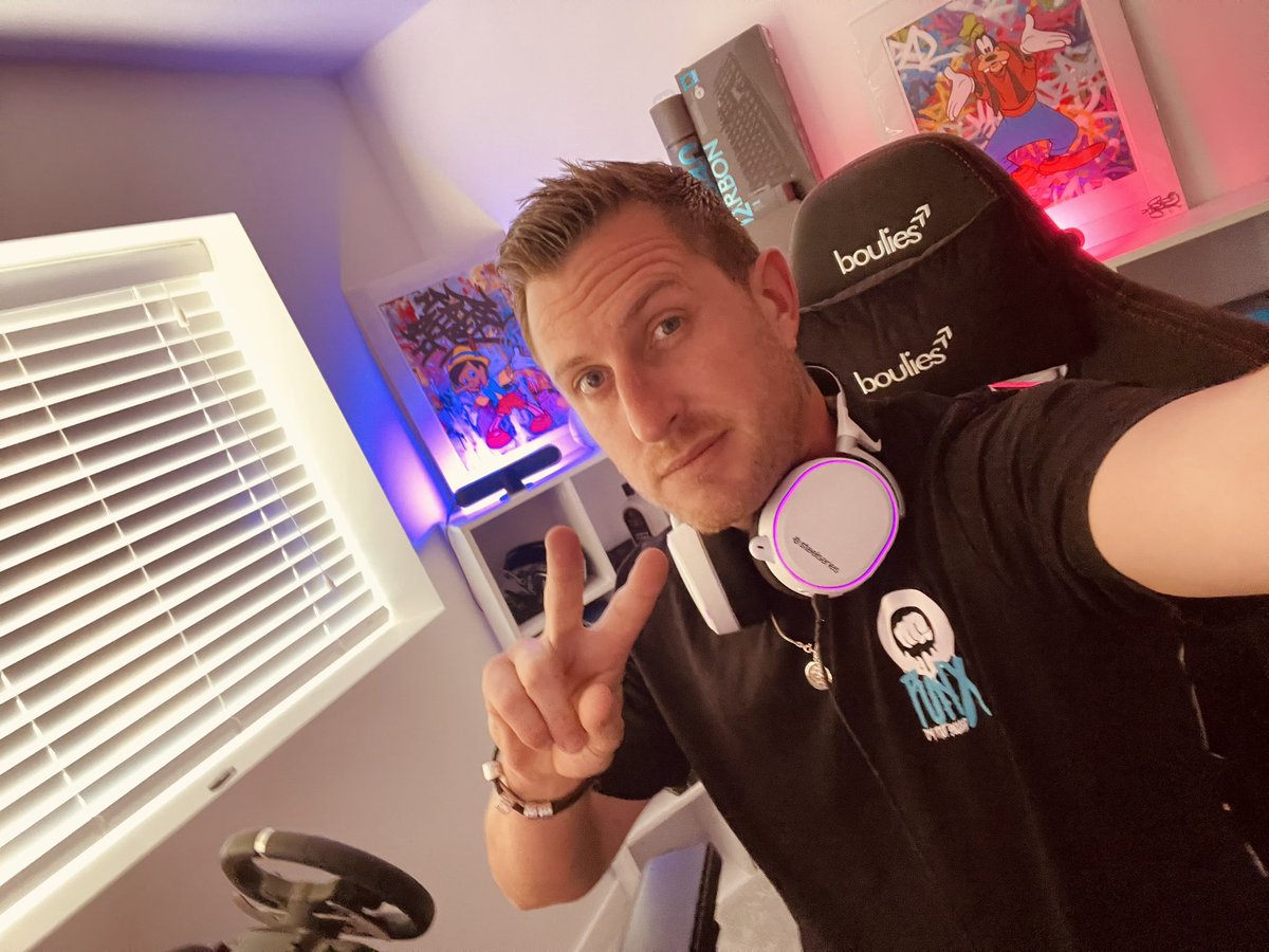 StueyboyGaming's tweet photo. We gunna be back Wednesday 🤘🤘 https://t.co/679Do8pAcT