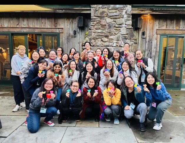 It was heartwarming, healing, encouraging, inspiring, and fun to be at the Asian American Voices retreat @HighlightsFound this month! Look at these fabulous #kidlit writers and illustrators! It’s an honor just to be with them 💕#aapiheritage #AAPIHeritageMonth  #AsianAmerican