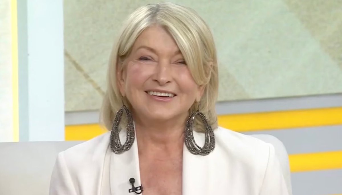 E! News on Twitter "Martha Stewart proves she can do it all as she makes history on the cover
