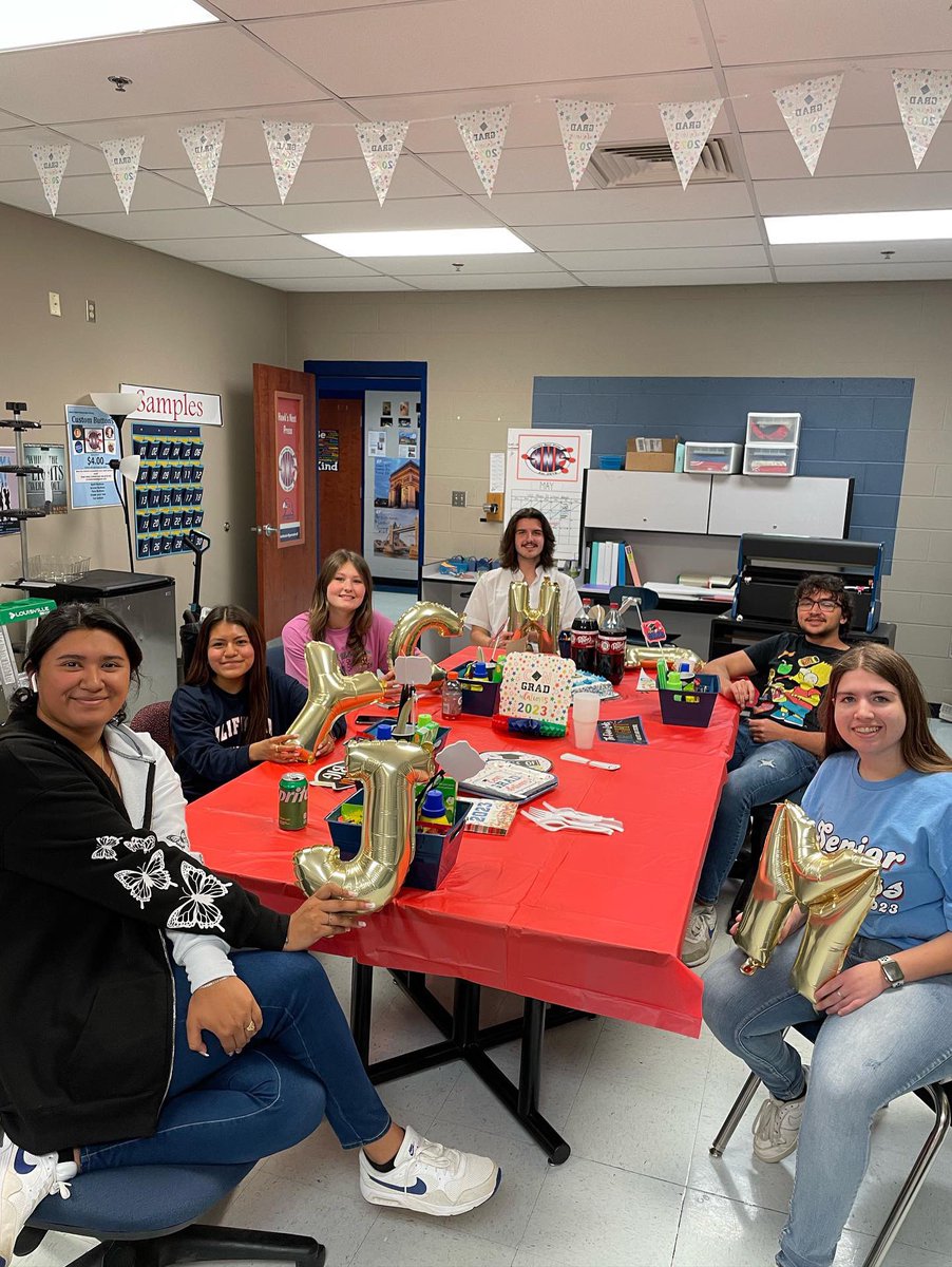 BusinessCWHS's tweet photo. Hawks Nest Press took a trip to apply window decals at Dickson Middle School and Burns Middle School. We also celebrated our seniors with a end of the year party!

*Hawks Nest Press is no longer taking orders, see you next school year!!! https://t.co/P5rDDz5snM