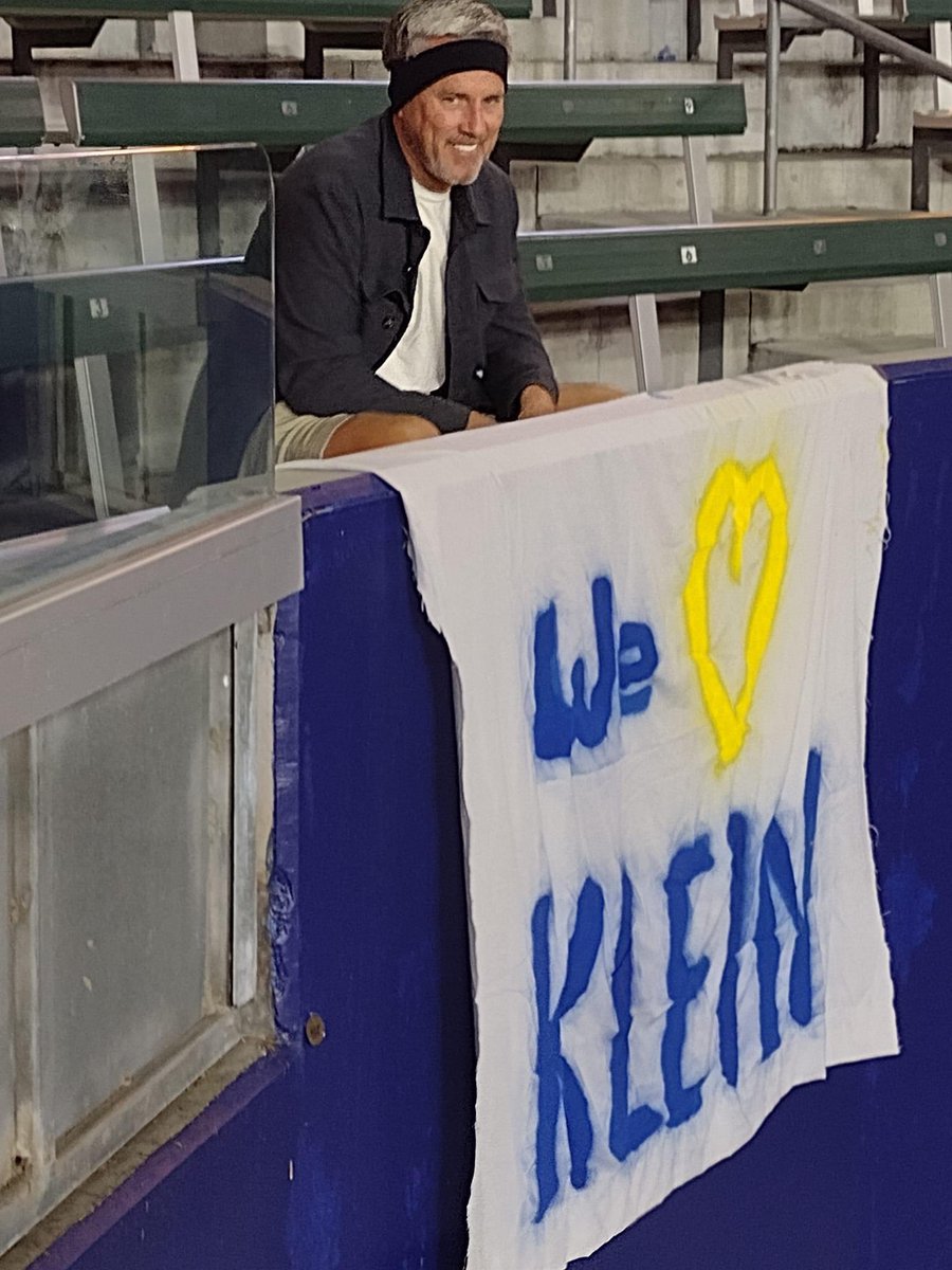 DodgerGus_'s tweet photo. @Craig201874 I don’t care about the galaxy I just love Klein
#KleiniN 😆 https://t.co/sY7hJHBwOQ