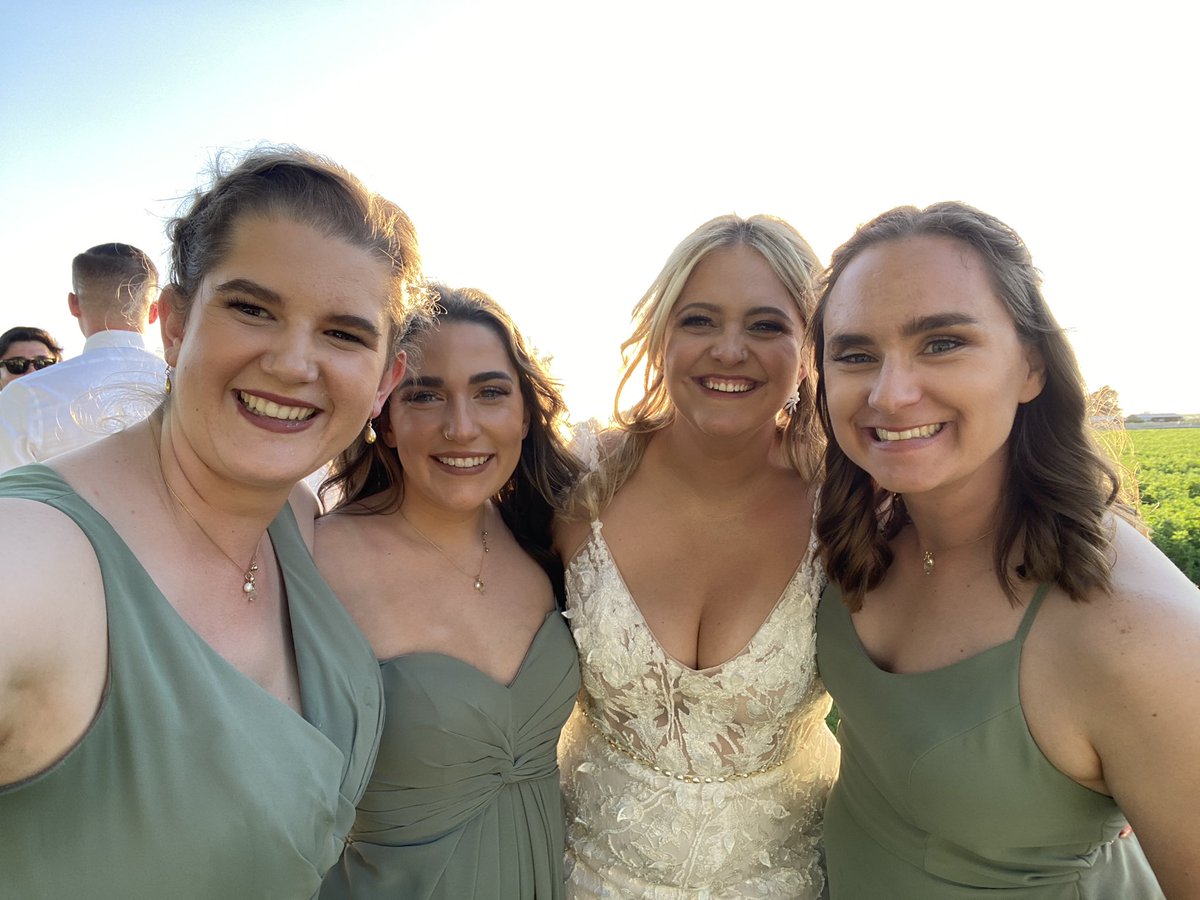 Delaneybug's tweet image. This weekend I got married to the man I love while surrounded with all my favorite people at Jim’s family home and it was perfect :)