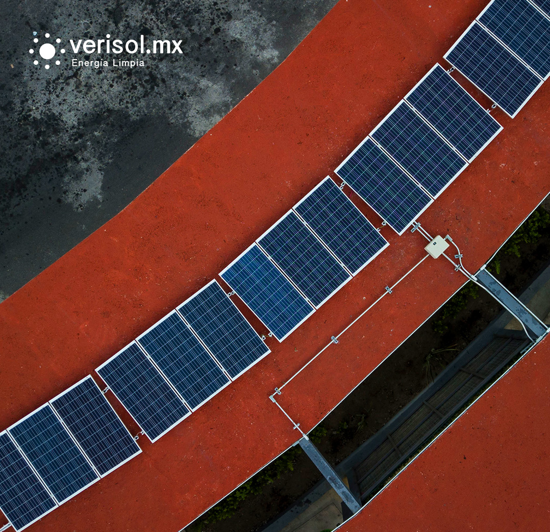 En honor al día del maestro, les compartimos una increíble instalación que realizamos para la Universidad Tecnológica de Nayarit 😎 🤩 #PonlePaneles #PanelesSolares #SolarPanels #SolarPower #JuntosPorElPlaneta #DiaDelMaestro #Mexico #Sustentabilidad