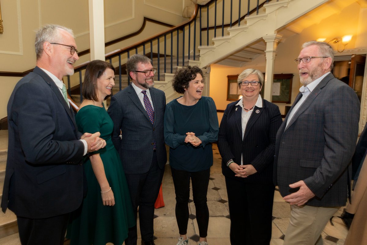 ArinsProject's tweet photo. #Britishness #Irishness #Scottishness = Affinity
@joannaccherry @ClaireHanna @BeattieDoug @QUBMitchell @ArinsProject @RIAdawson @NDIrishStudies https://t.co/a7fBUBbl7A