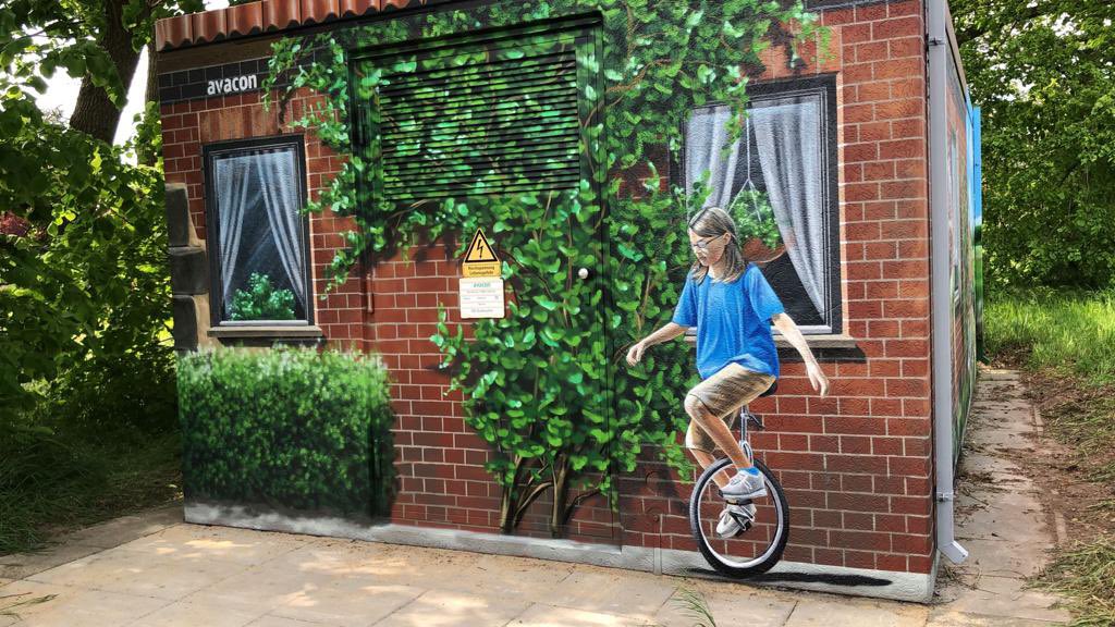 CoraLandshuter's tweet photo. Einladung zum #Radfahren 🚴🏾♂️#Trafokunst aus #Syke #Barrien https://t.co/wFiTzQ44np