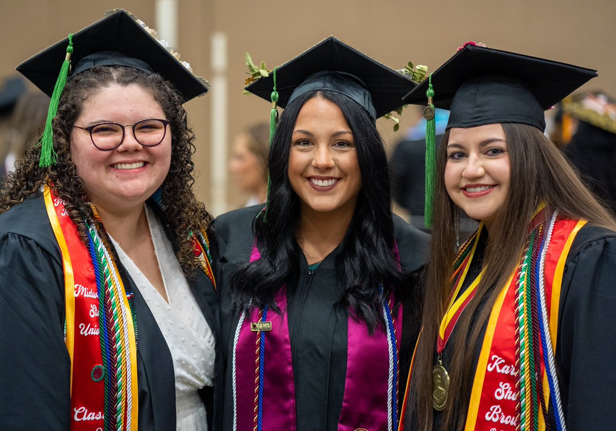 MSUTexas's tweet photo. What a memorable group of Mustangs, congratulations again to all the graduates! #StangGrad ๐ https://t.co/pjNgfMFkXJ