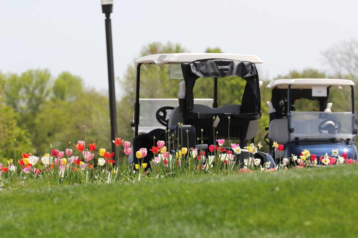 laplante71's tweet photo. Some scenic shots from today's Lake Conference boys golf meet from @medinagolfcc.

Also, caught Buffalo Head Coach @TreyFessler59 walking to the clubhouse patio with his former high school head coach @m_fore23 of STMA. https://t.co/KNOgL1ALLr