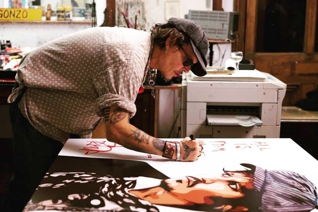 Johnny Depp ✨ The Artist ✨
#JohnnyDepp #ArtistAtWork