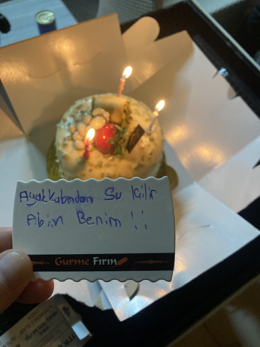 0nurakar's tweet photo. 😅😅benveyeğenlerim https://t.co/2MJ6W9VD96