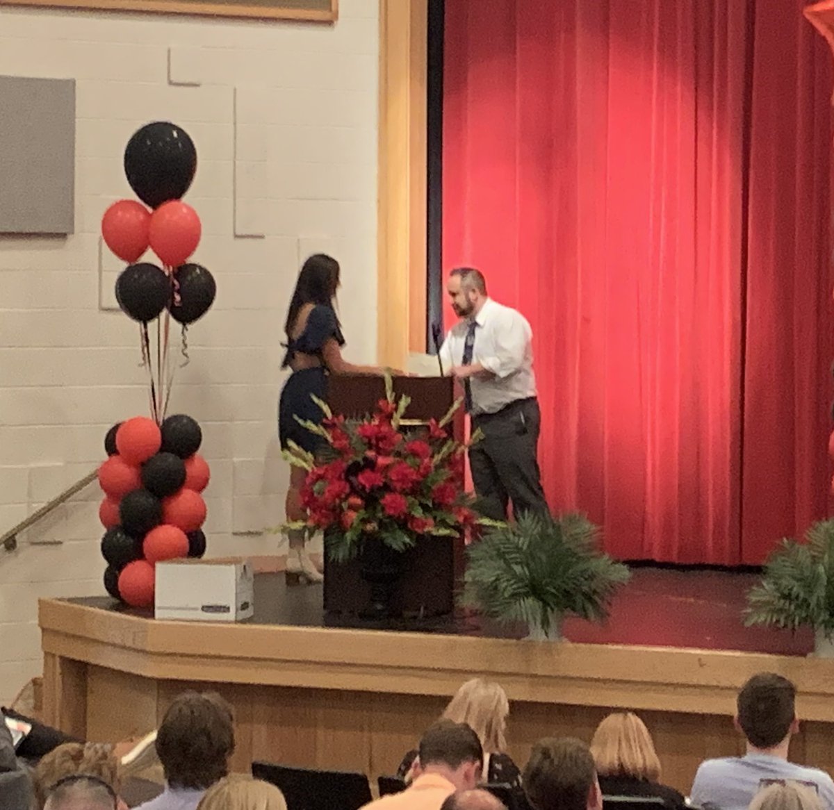 M_Routh68's tweet photo. The Tom Alper Memorial Scholarship - congrats to Jocelyn Dawson. So honored to have called Tom a friend! https://t.co/LM57EcvxPy