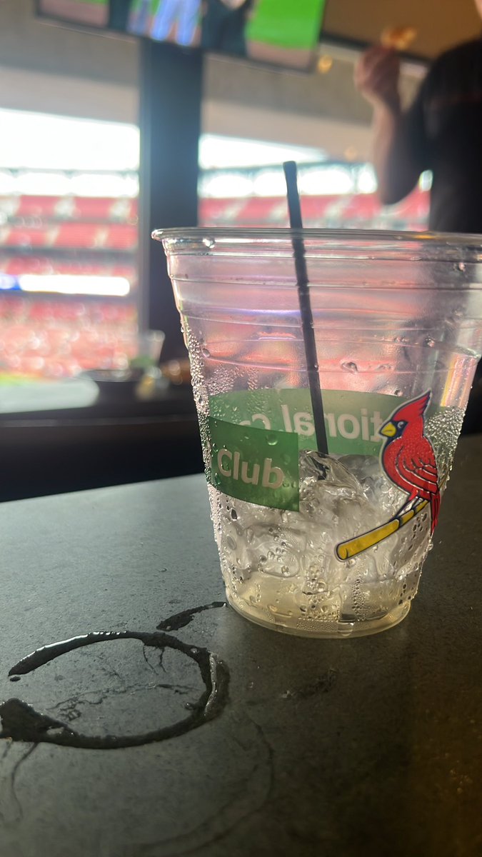 TheOnlyKeven's tweet photo. Over/Under of jack n cokes? Make your bets on FanDuel now 😂 https://t.co/VkI1FwTwOl