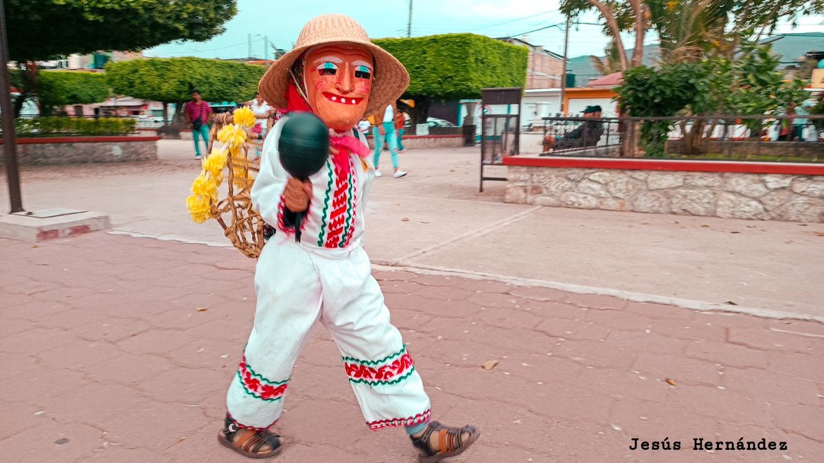 JesusHR82's tweet photo. Conservemos nuestras tradiciones
#danza 
#Cultura 
#tradiciones 
#NuevosValores 
#Tixtla https://t.co/sjvkTcWmmt