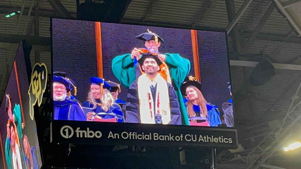 aliirazii's tweet photo. Joy and Collective Dreams! 👨‍🎓 https://t.co/u32tair1Oj