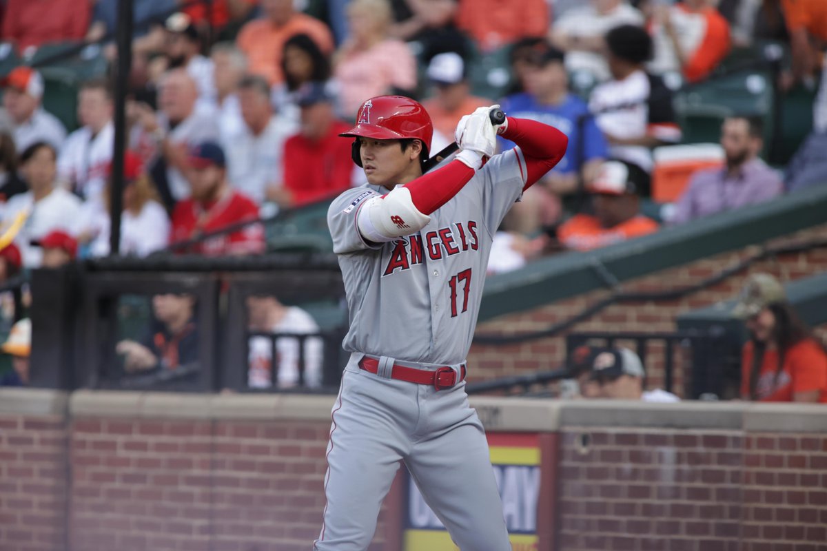 SHO TIME. 

#VamosHalos