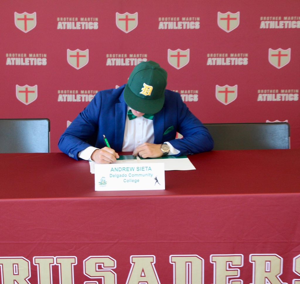 Brother Martin Baseball tweet media