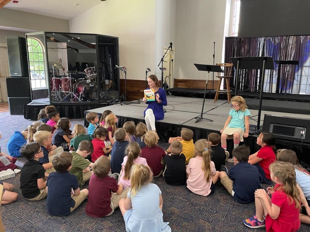 I had a great time sharing #babbletomybark with students at CCS this morning. Thanks for having me, Colts!
#authorvisit #write #kidlit #pictutebook #spreadliteracy #writersoftwitter #WritingCommmunity