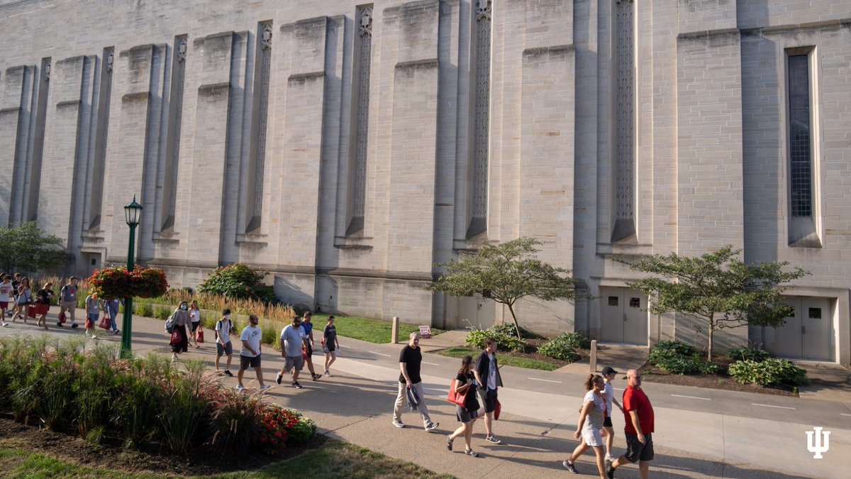 If you plan to stay in Bloomington this summer, make sure you know what’s open and what will be closed on campus over break. Take a look: bit.ly/3W3bCUB