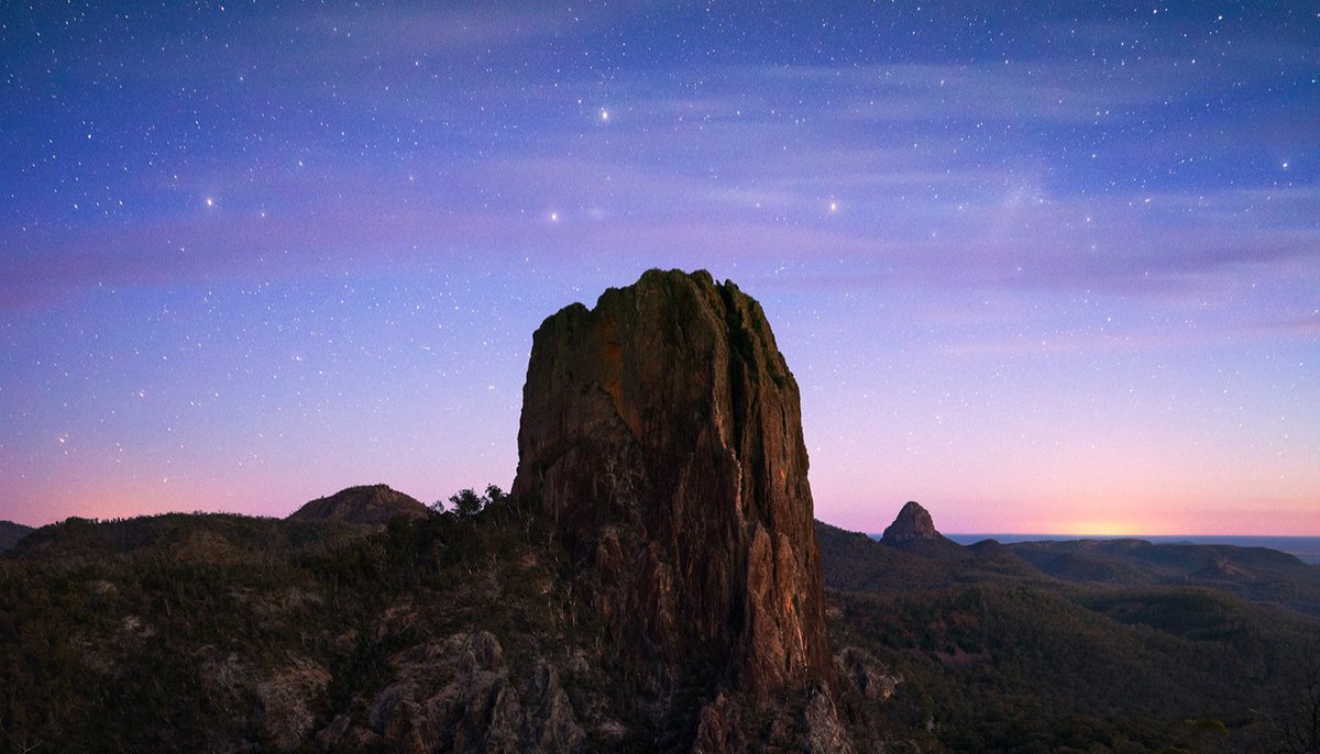 Did you know Australia's first #DarkSky Park is in NSW? 🔭🌠✨

Find out where you can have your next #stargazing adventure by visiting ow.ly/YLEX50Om9gV 👈

📷 <a href="/destinationnsw/">Destination NSW</a>