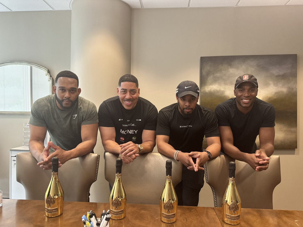 allensm25's tweet photo. May 12 2023 I closed on a 40 unit apartment complex

Purchase price - $4mm 
ARV - $7.2mm 

Started in 2019 wholesaling and 4 years later I’m playing in one of the highest levels of real estate, commercial multifamily…surreal

By the grace of God 🙏🏾 

And its just the beginning.. https://t.co/8YUUhvDifT