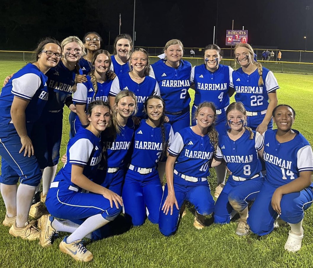 HighHarriman's tweet image. Let’s go play for a Region Championship!!!
@AddisonOliver33  @kendalmason18  @Mckenzie_Smith2  @ThompsonEmory @hannahwilson035 @AnnaGarland16 @Aaralyn52792529
