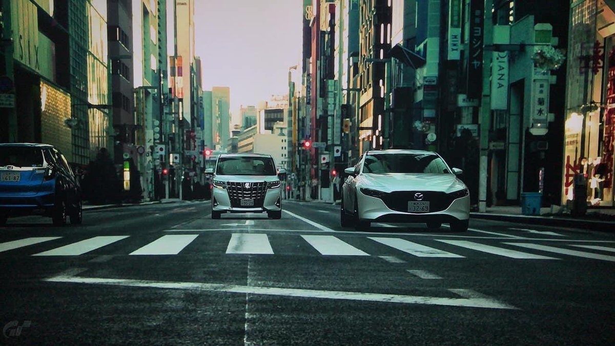 An average commute in Tokyo. #Mazda3 #ToyotaAlphard #HondaFit #MAZDA #Toyota #HONDA #tokyo #ginza #GranTurismo