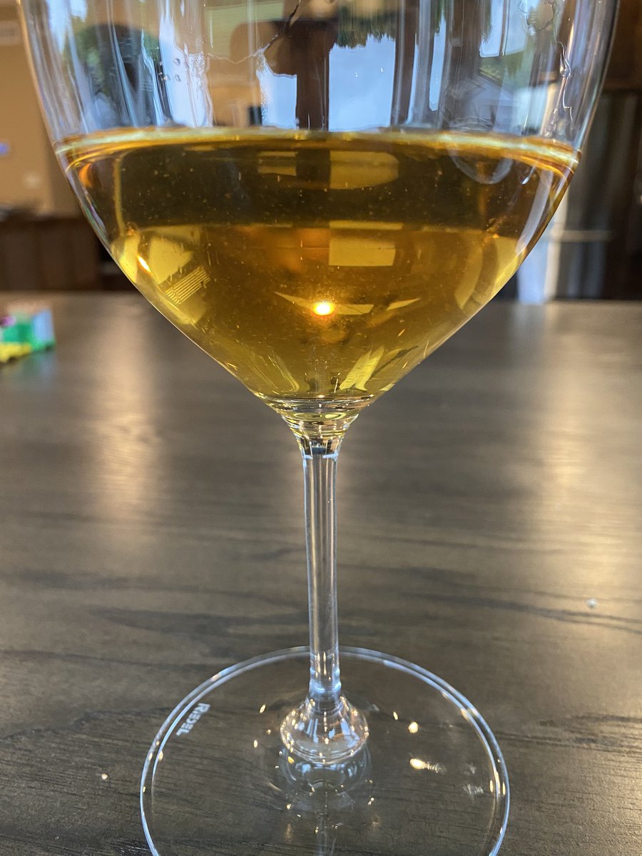 SommTalk's tweet photo. Older Riesling >>>>> https://t.co/odgFA6Tqu7