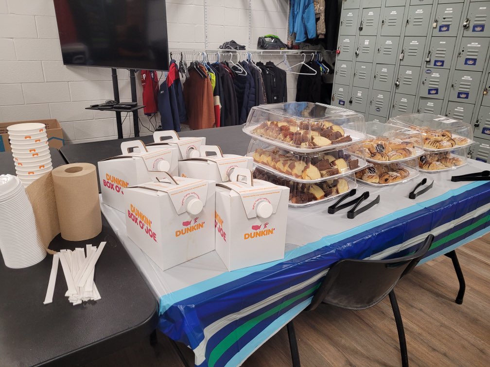 Today in District 1235 we thanked our Department Supervisors with an appreciation day. Thank you to our Dept. Supervisors who not only service the customer, but serve those who serve the customer! It’s a hard gig and we couldn’t be successful without you! @AlexStempovschi