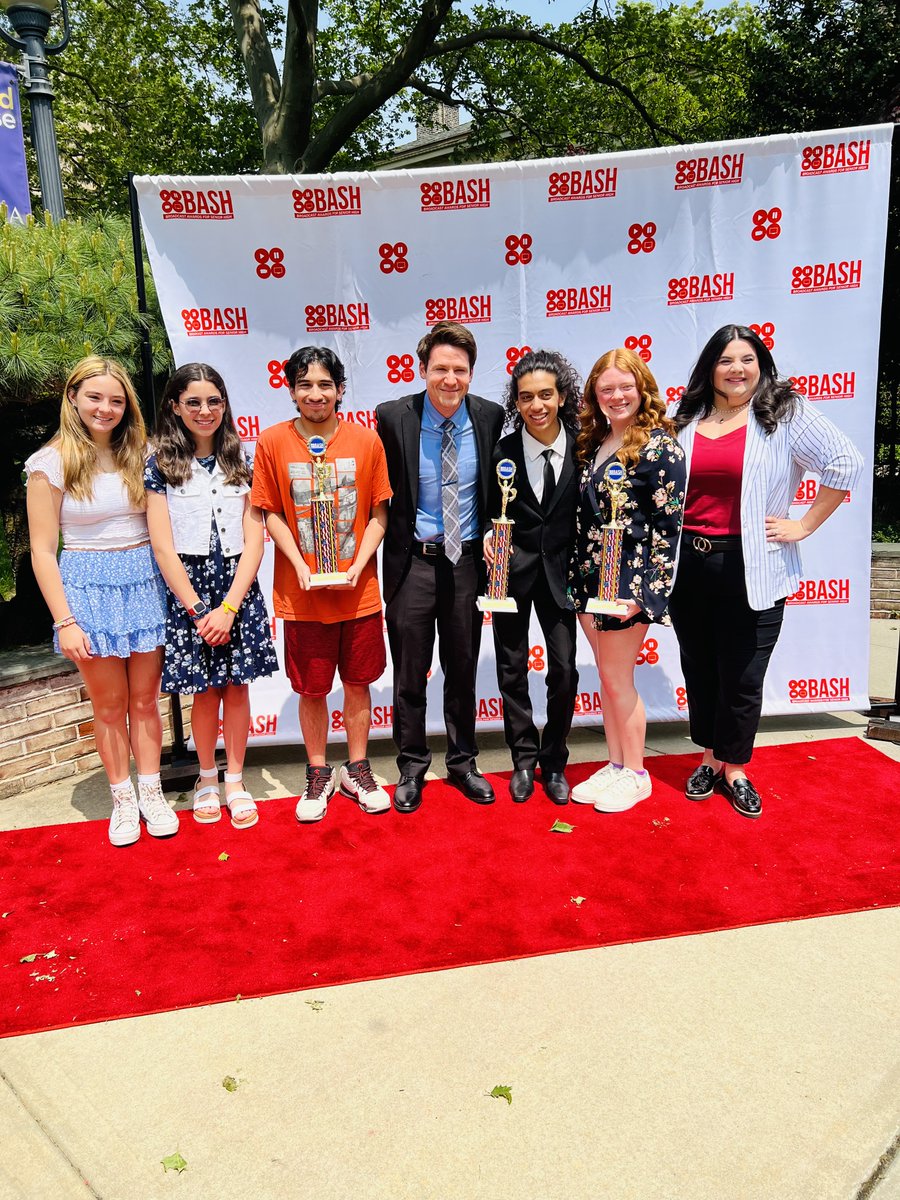 OBEN_FAPA's tweet photo. Bay News Now was among 34 schools who attended the  BASH Awards at Hofstra University. In 10 categories available, we won: "Best Feature Package" - 2nd place, "Best Sports Package" - 3rd place &amp; 3rd place in the overall and prestigious "Best Broadcast" category! 🎦@OBENSchools https://t.co/PIIdqN67vq