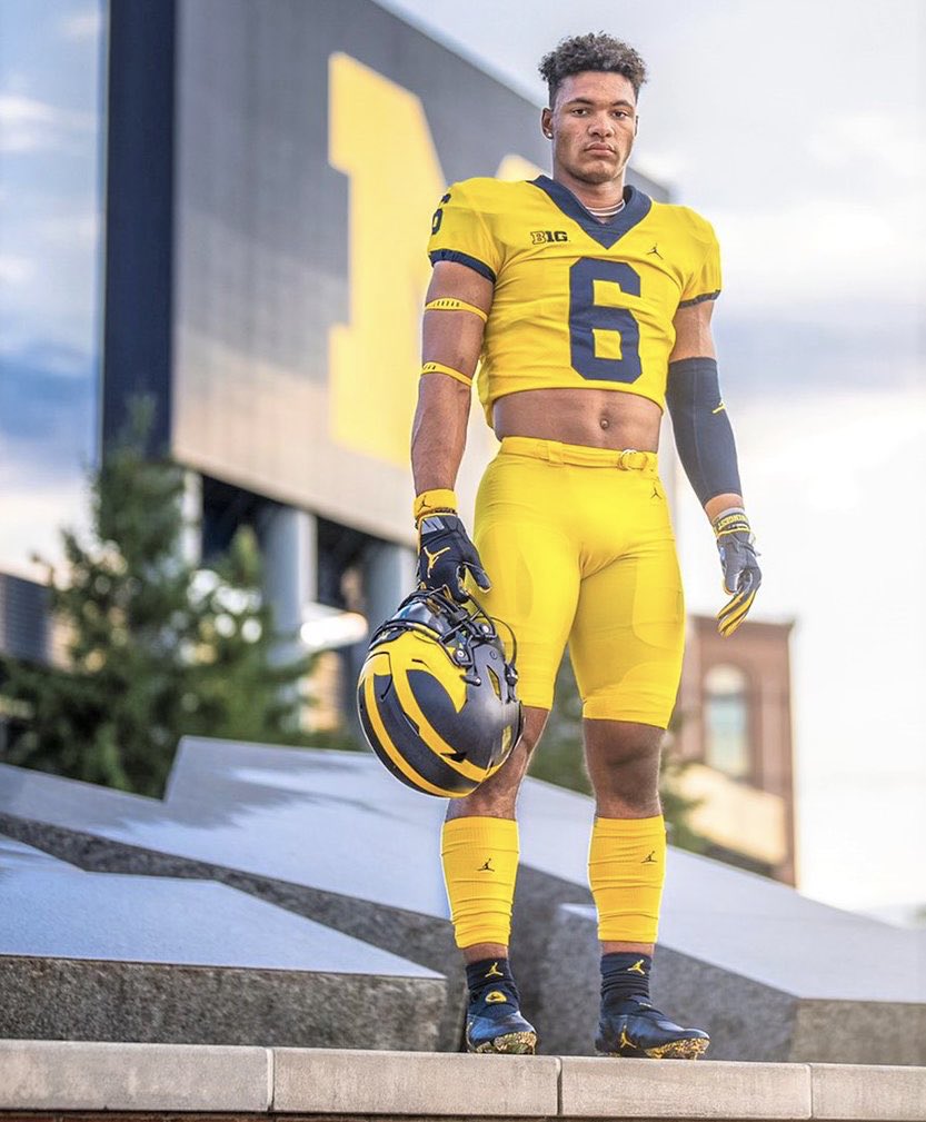 GOᖇᗪOᑎ ᗷᗩᗪGOᖇᗪIE1 on Twitter "This is Kenyon Sadiq during recruiting