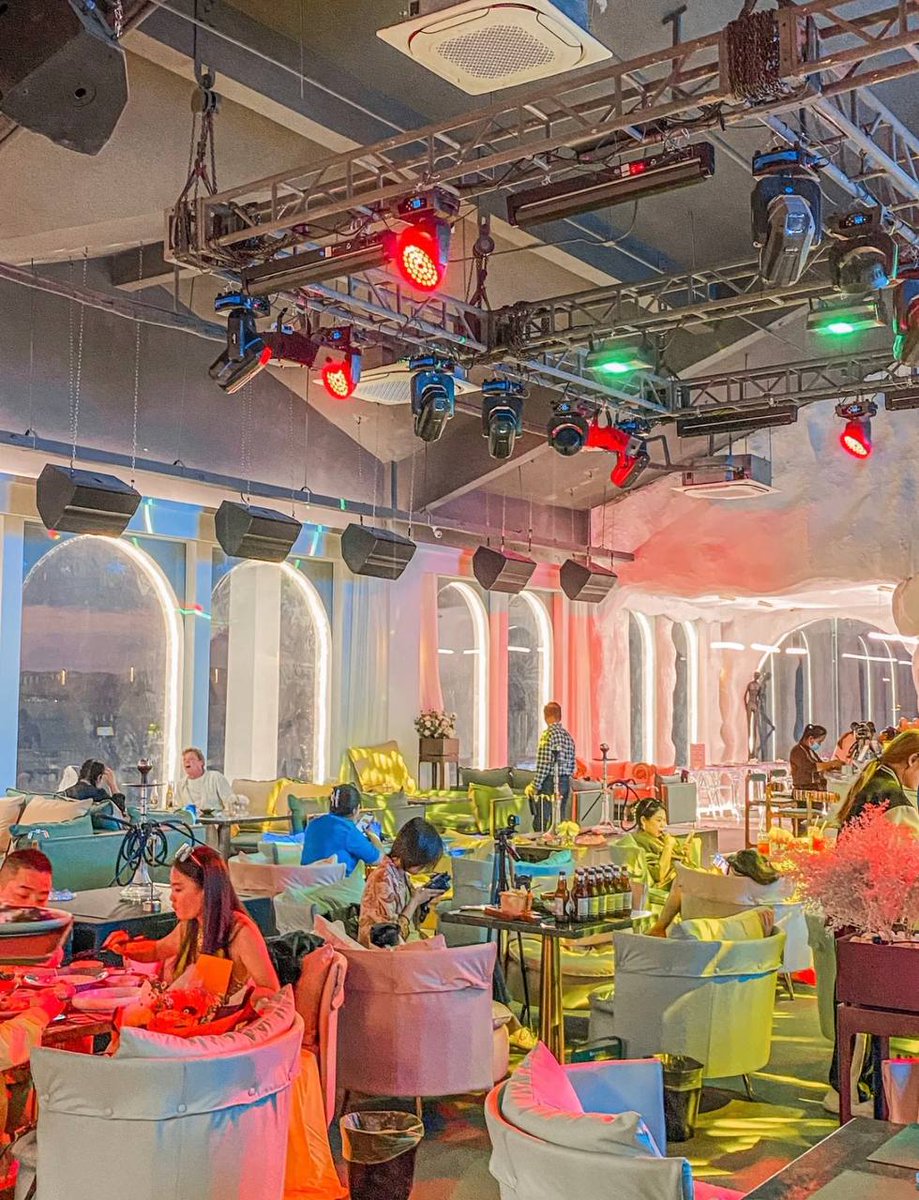 akosugianto1's tweet image. #memoryexpress #SanyaMalhotra