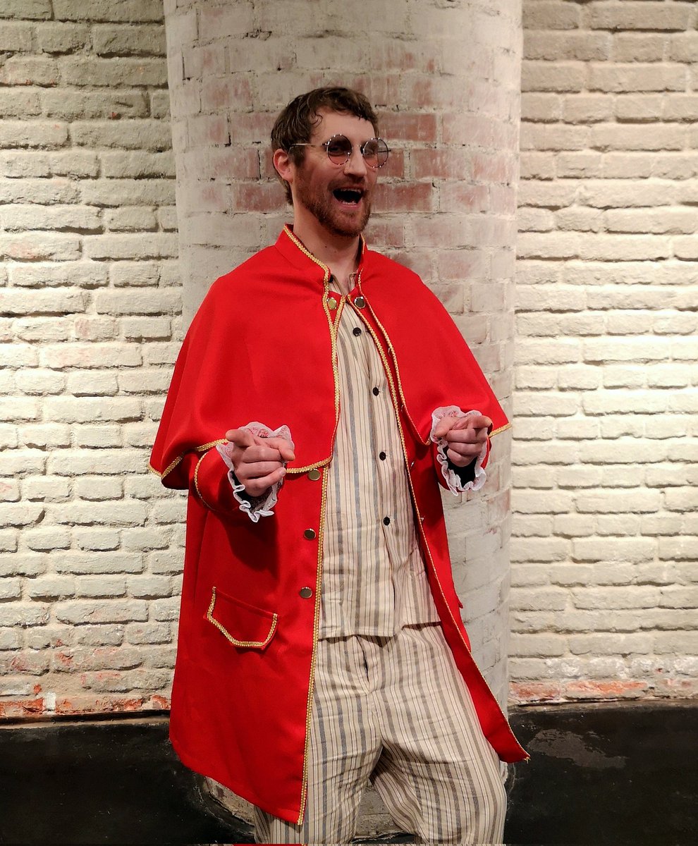 TheRealThomsman's tweet photo. John Lennon in "Beethoven - die Inszenierung eines Characters" @einsteinkultur #secondhemd_styling https://t.co/tWtFTILJ93