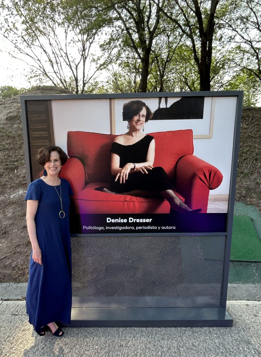 Denise Dresser on Twitter "Mi foto está en el Paseo de la Mujer