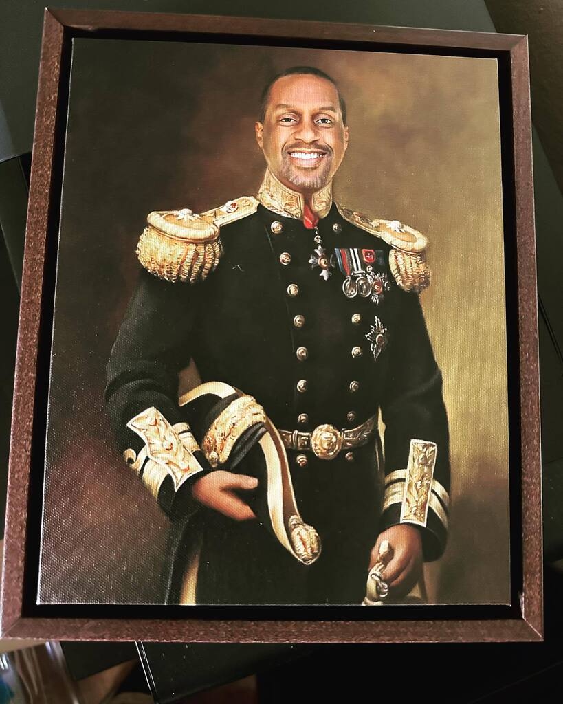 gresford's tweet photo. I’ll have to say this the most creative gift I have received 😂😂 I guess I’ve gone from Pastor Gresford Thomas to Commandant Gresford Thomas. Thanks, @ellamorethom #birthdaygift #birthdaygiftfromwife #colormeroyal #royalty #happybirthdaytome #hilarious #godsavetheking https://t.co/DdZnAyOHy5