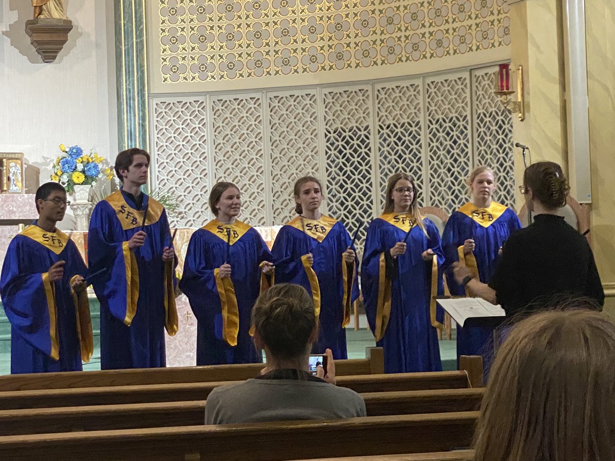 FrauTholen's tweet photo. Tonight’s combined choir concert with @borgiamusicdept and WHS was wonderful! Thank you to the choir members, directors, and accompanists for a delightful evening! #WeAreBorgia https://t.co/WeX9qyyCGd