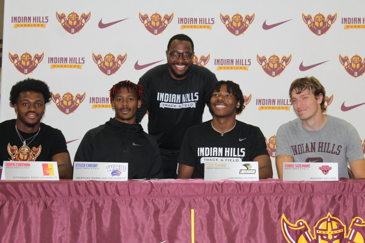 IHCCAthletics's tweet photo. One of our favorite days of the year... 👏

Congratulations to our student-athletes who will be moving on to the next level! See where your favorite Warriors are headed ⤵️

🖊️https://t.co/EEMGoWm1zv https://t.co/GNocjUasIn