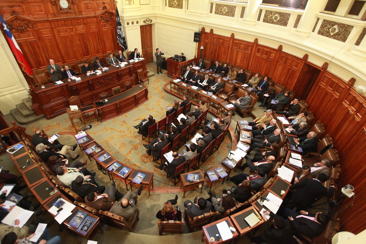 La_Seccion_FA's tweet photo. 🔵 ¡Escandaloso!

La derecha en comisión del Senado aprueba reforma para que las isapres no paguen un solo peso de lo que cobraron indebidamente. Esto, en oposición al fallo de la Corte Suprema, haciendo un verdadero indulto a las isapres. https://t.co/rUv18gnnkt